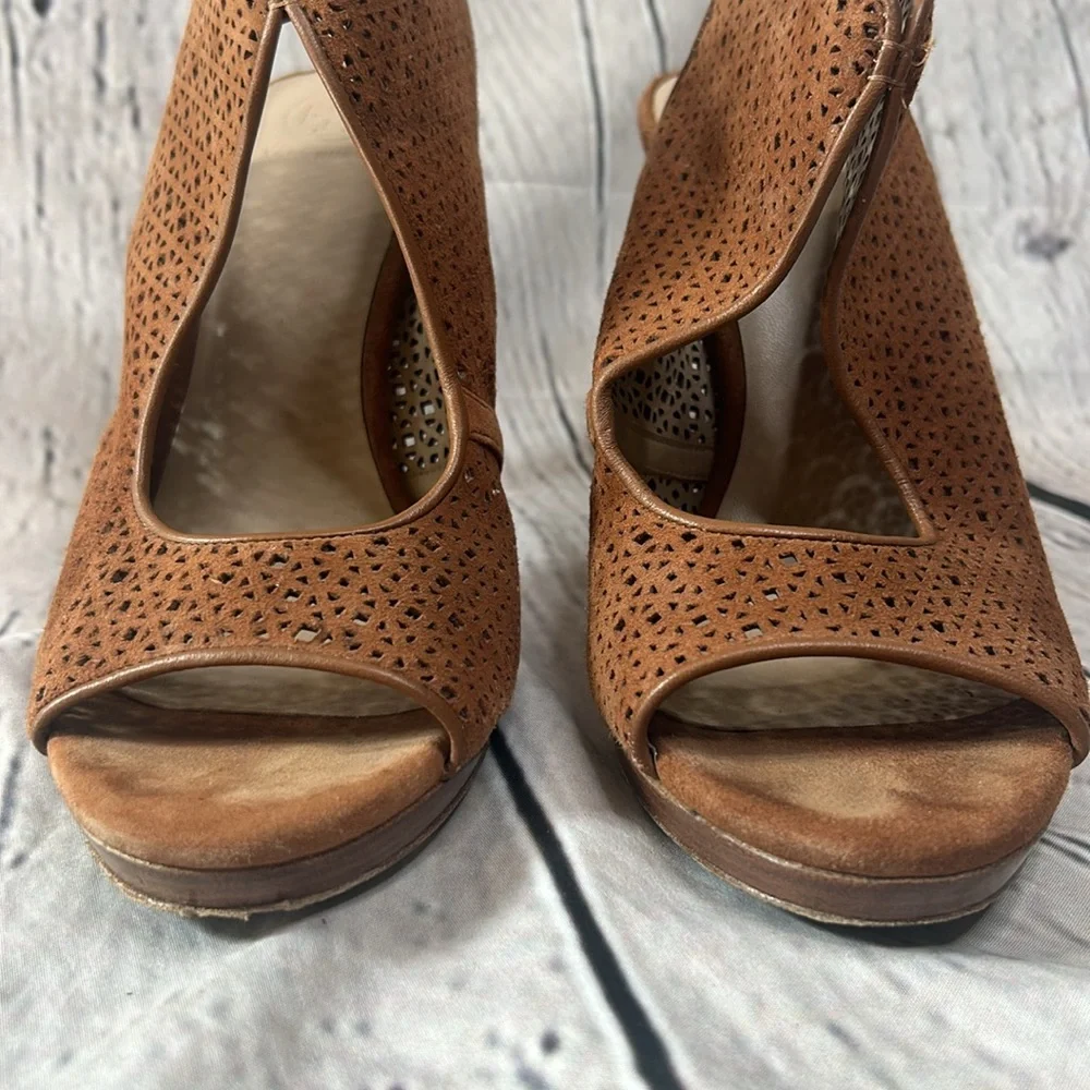 Tory Burch Ellie Heeled Brown Suede Sandals Size 9.5 Great Condition